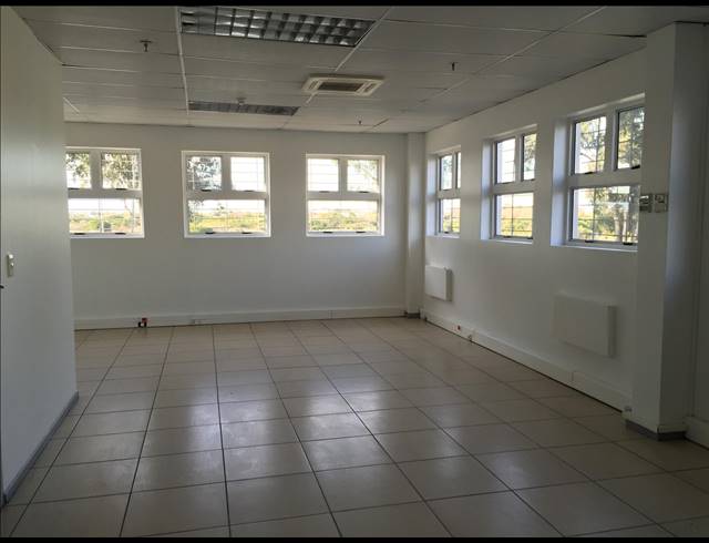 12,880M² FACTORY TO LET IN PAROW CENTRAL